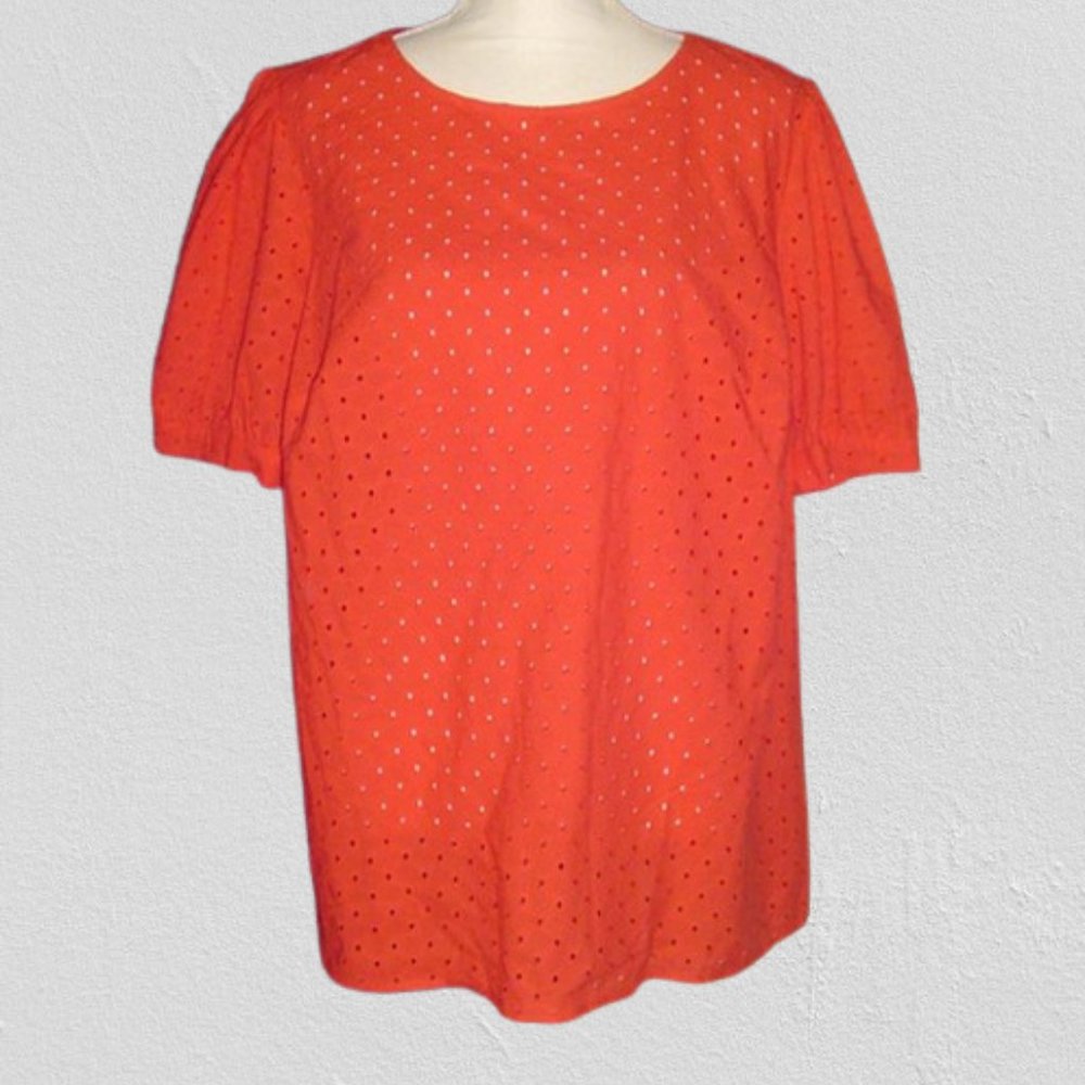 Ava & Viv Red Eyelet Top X ( 14W)